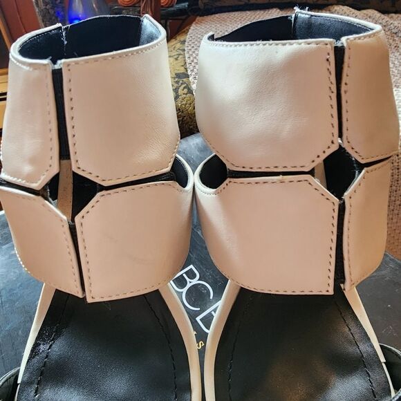 BCBG Greer black & white heels size 7.5 - Picture 5 of 11